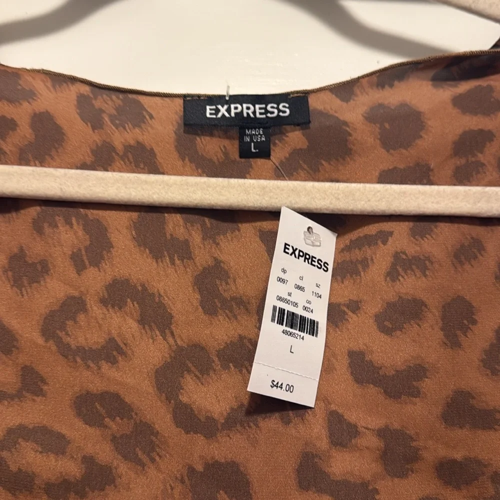 NWT Express wrap top, perfect over sleeveless dresses - Picture 2 of 3